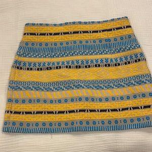 Zara ‘tapestry’ mini skirt size: L